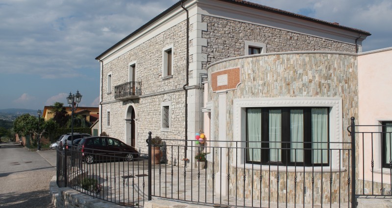 gallery-image