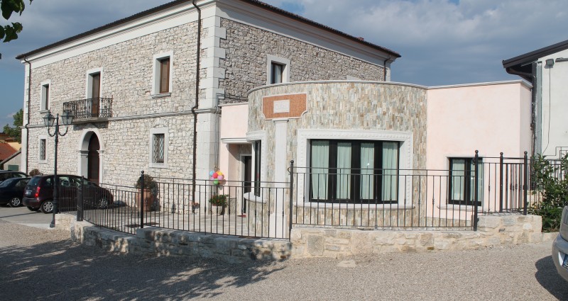 gallery-image